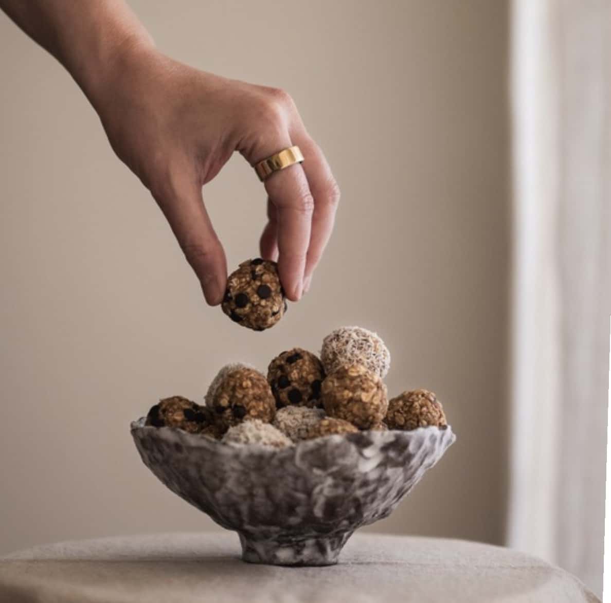 Ricetta Gut Friendly · Palline crude banana e avena